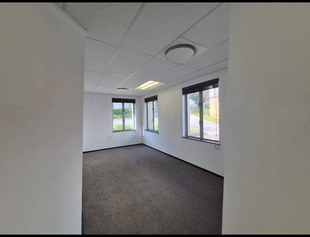 1,065M² OFFICE TO LET IN SANDTON CENTRAL